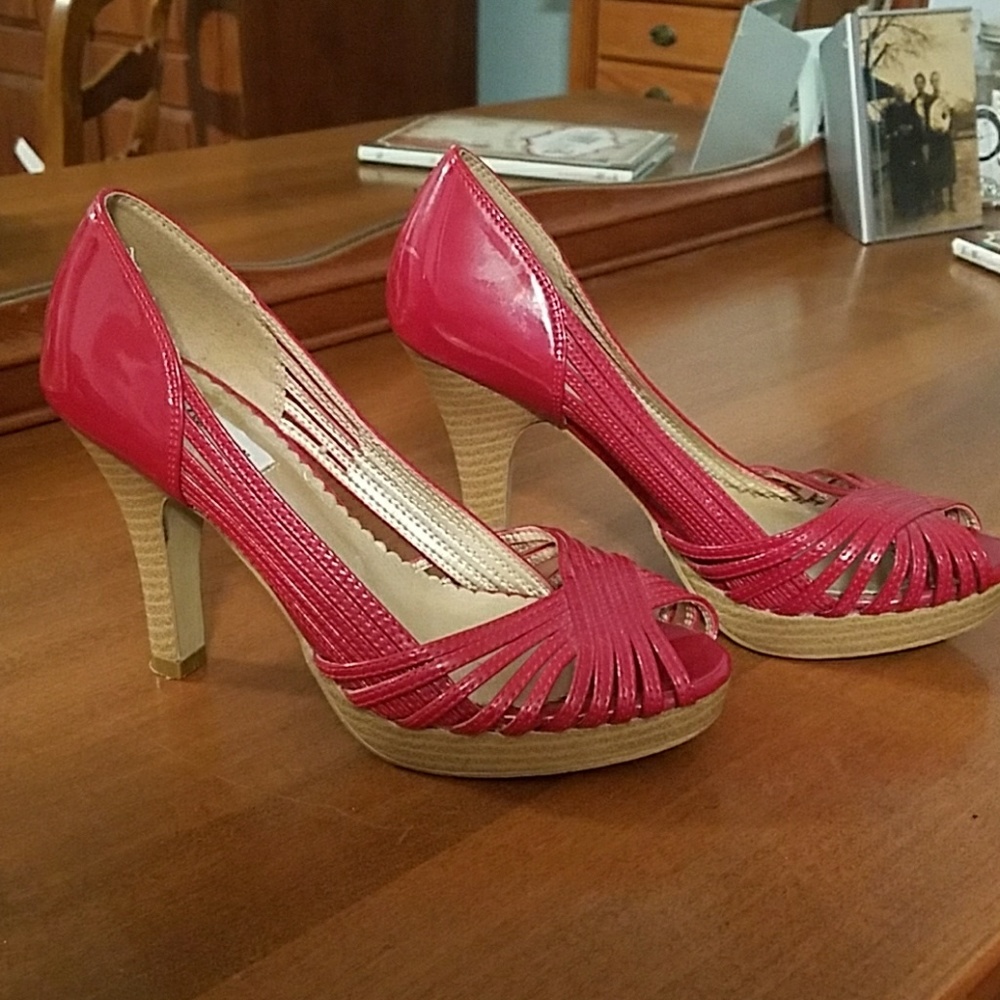 SM New York heels